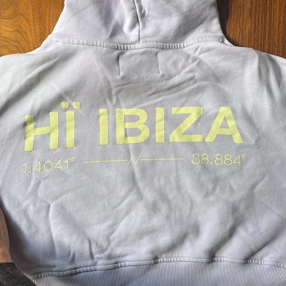 Hï Ibiza cropped lilac hoodie - Picture 5 of 7